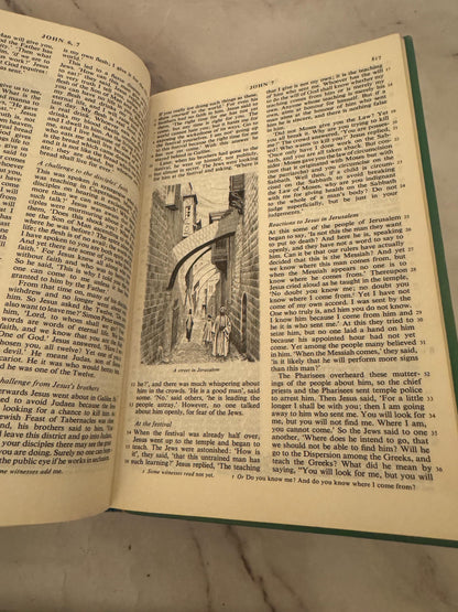 1972 New English Bible Illustration Hardcover - Ref x597