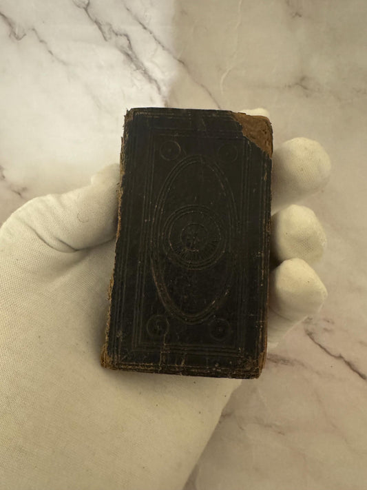 1854 Oxford Miniature New Testament Bible- Ref x596
