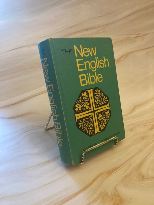 1975 Illustrated Holy Bible Vintage Christian Gift Bible Colour Illustration Bible Study Bible - (X84)