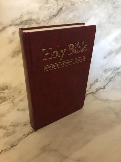 2001 NIV Holy Bible Hardcover Edition - Ref x526