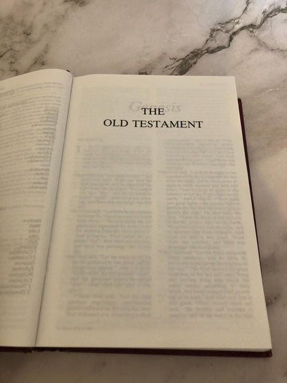 2001 NIV Holy Bible Hardcover Edition - Ref x526