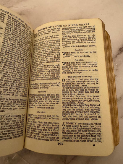 Vintage 1949 Book of Common Prayer | Eyre & Spottiswoode Miniature | Cream Celluloid Cross Cover | Church of England Pocket - Ref x553