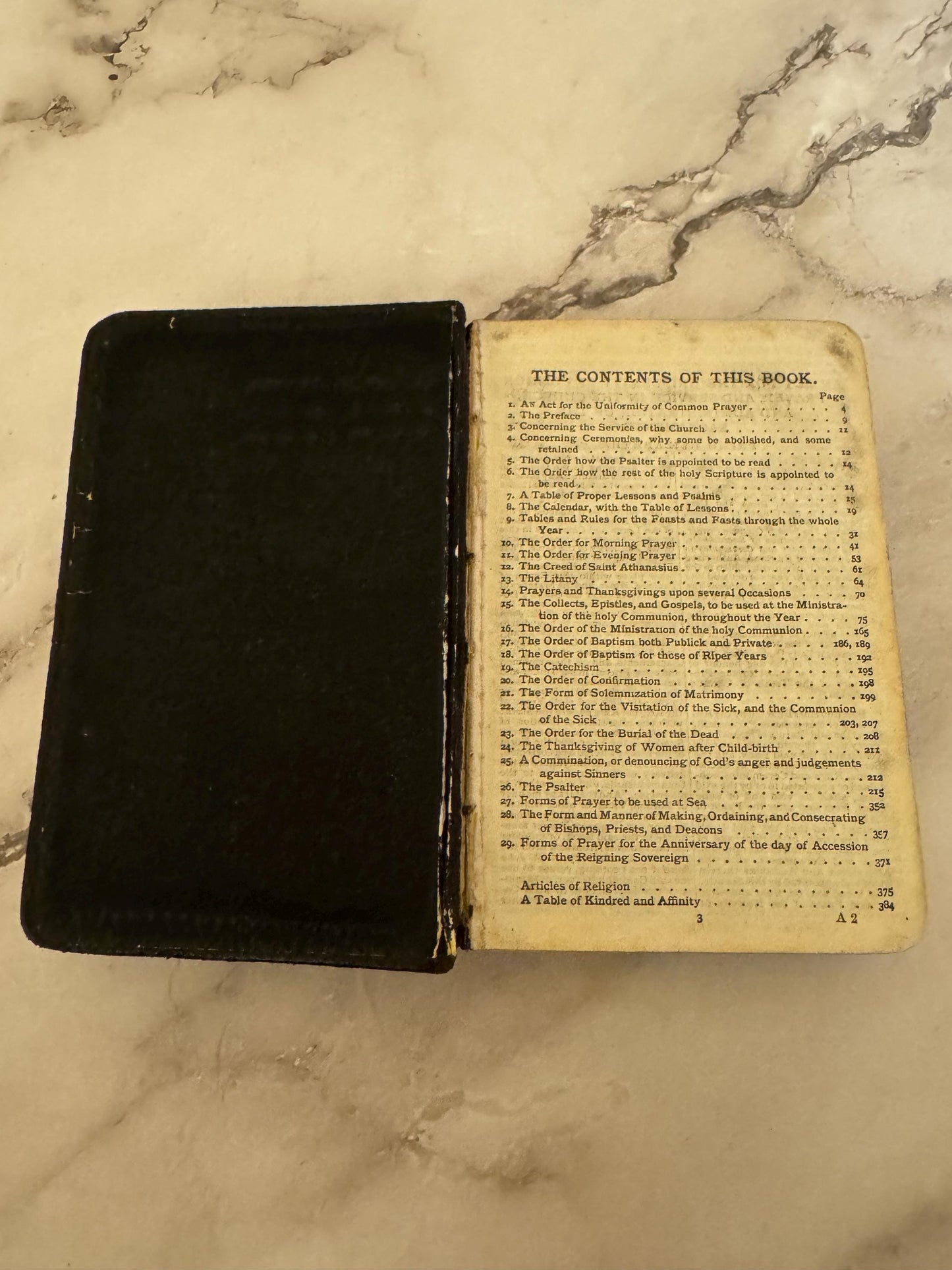 Book of Common Prayer and Hymns A and M Oxford University Press Black Leather - Ref x550