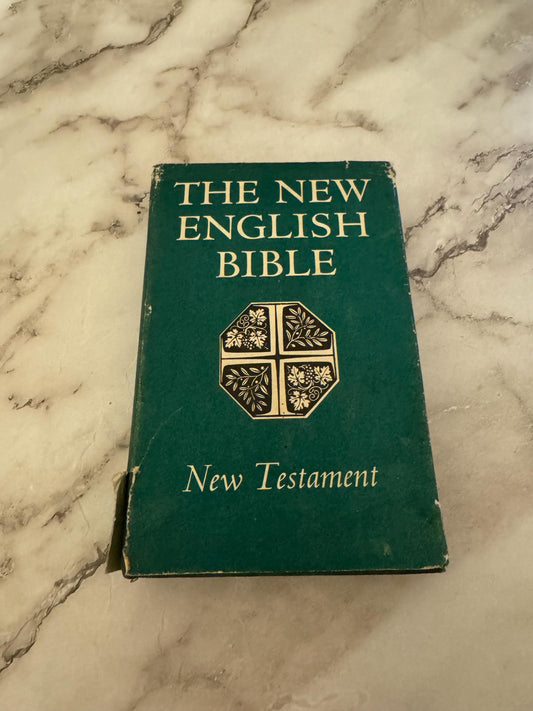 Vintage 1961 New English Bible | First Edition New Testament by Oxford & Cambridge University Press | Green Hardcover | Ref x547