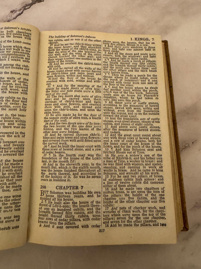 Vintage 1961 Holy Bible | King James Version by British & Foreign Bible Society | Cambridge Ruby 32mo | Burgundy Leather | Ref x544