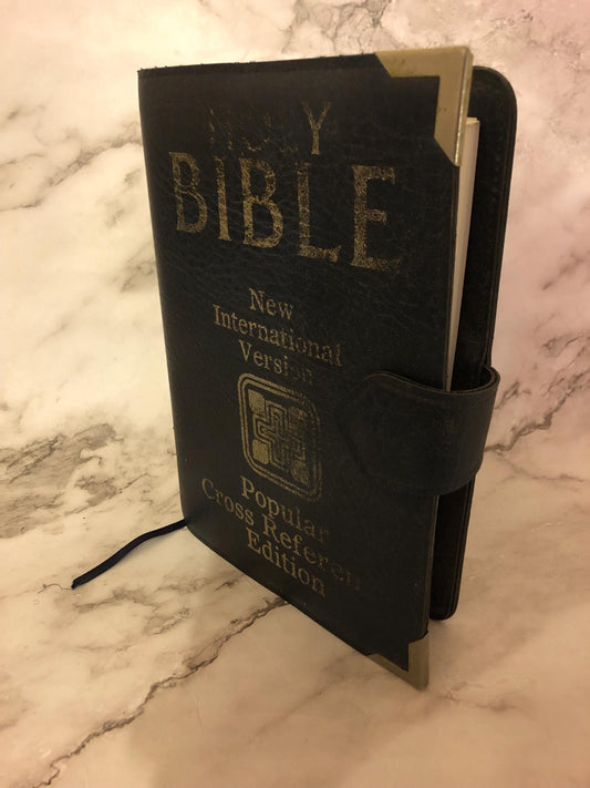 1992 NIV Leather Bible Snap Closure Vintage Bible Christian Gift Bible – Ref x515