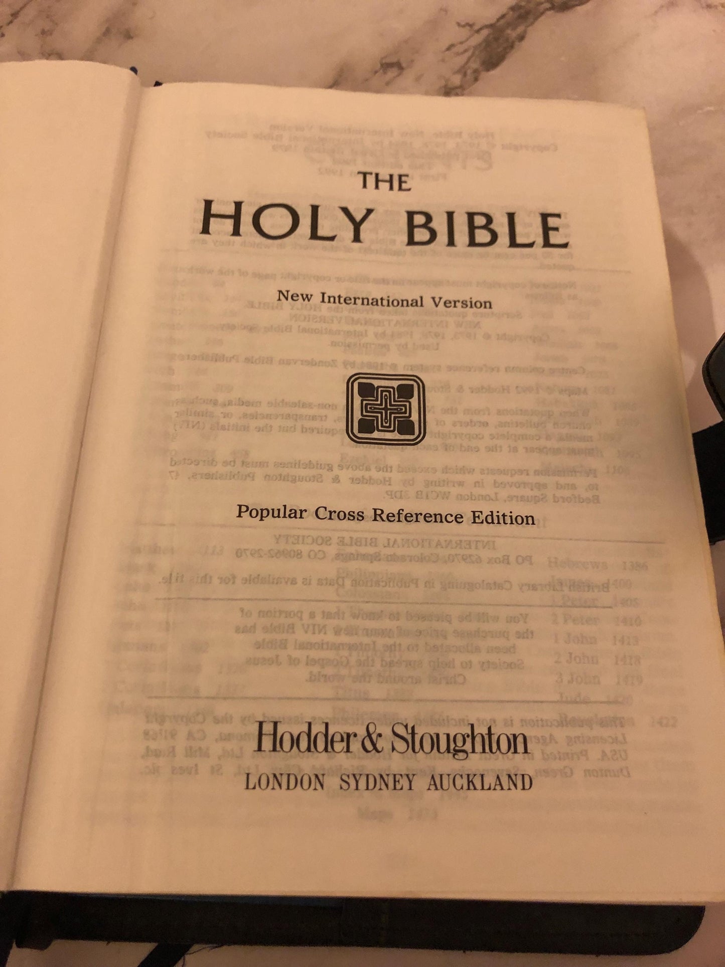 1992 NIV Leather Bible Snap Closure Vintage Bible Christian Gift Bible – Ref x515