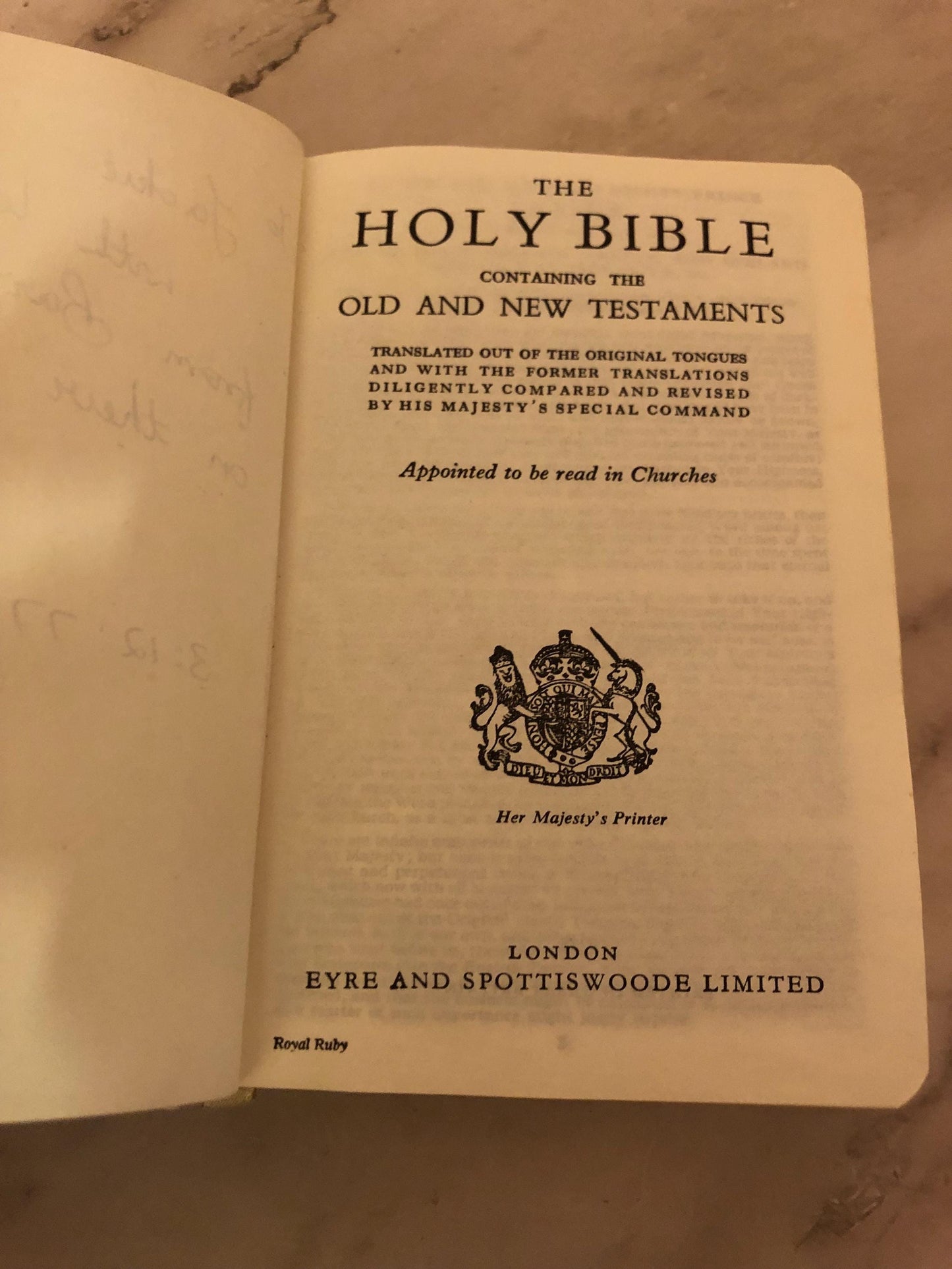 Vintage White Leather Holy Bible Illustrated Christian Gift Small Bible Antique Style Bible - Ref x512