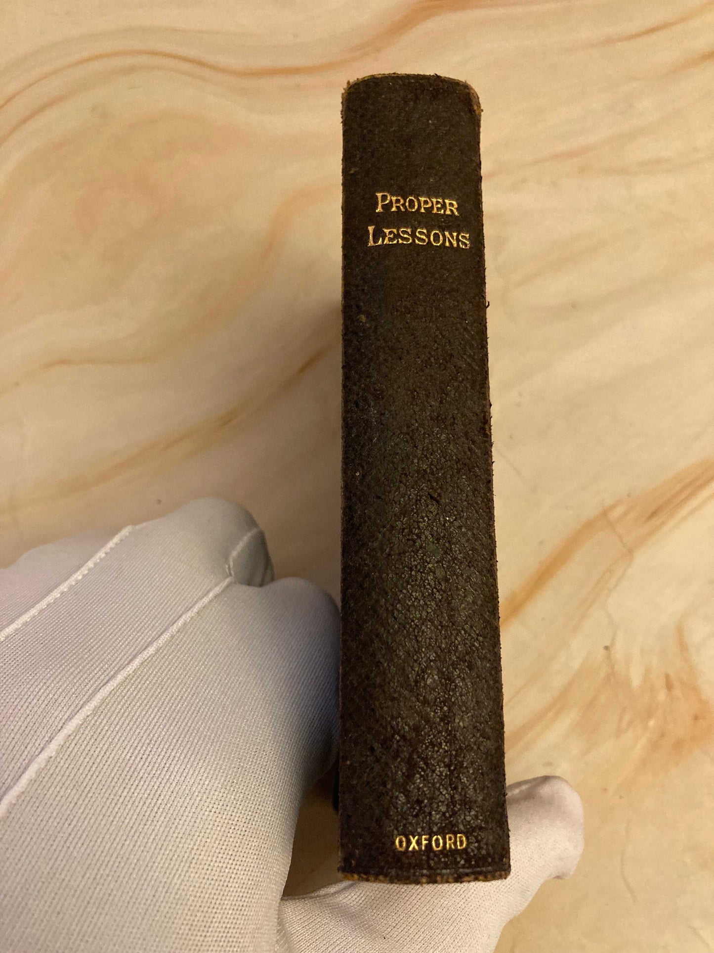 1899 Antique Oxford New Testament Bible Proper Lessons Vintage Leather Bible - (Ref x356)