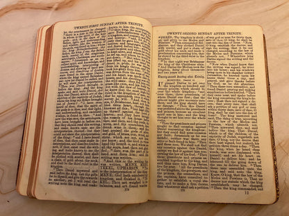 Antique Book of Common Prayer Leather Christian Prayer Book Vintage Church of England - (Ref x351)