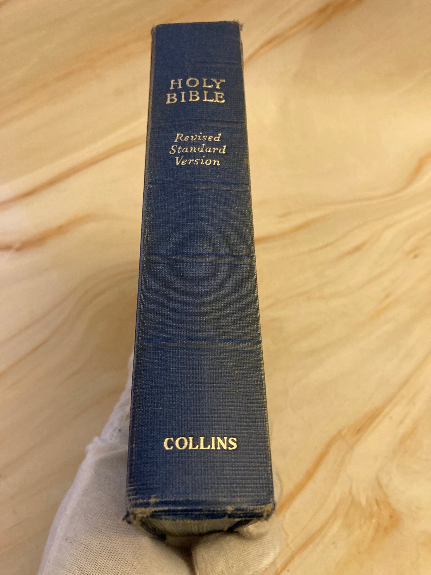 1952 Holy Bible Vintage Hardback British Bible Christian Book King James Style - (Ref x349)