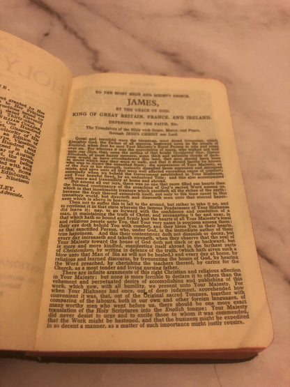 1953 Holy Bible Vintage Christian Bible Old Bible Pocket Bible Collectible - (Ref x471)