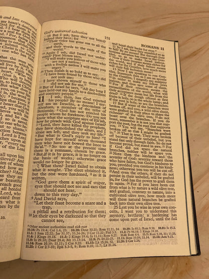1952 Holy Bible Vintage Hardback British Bible Christian Book King James Style - (Ref x349)
