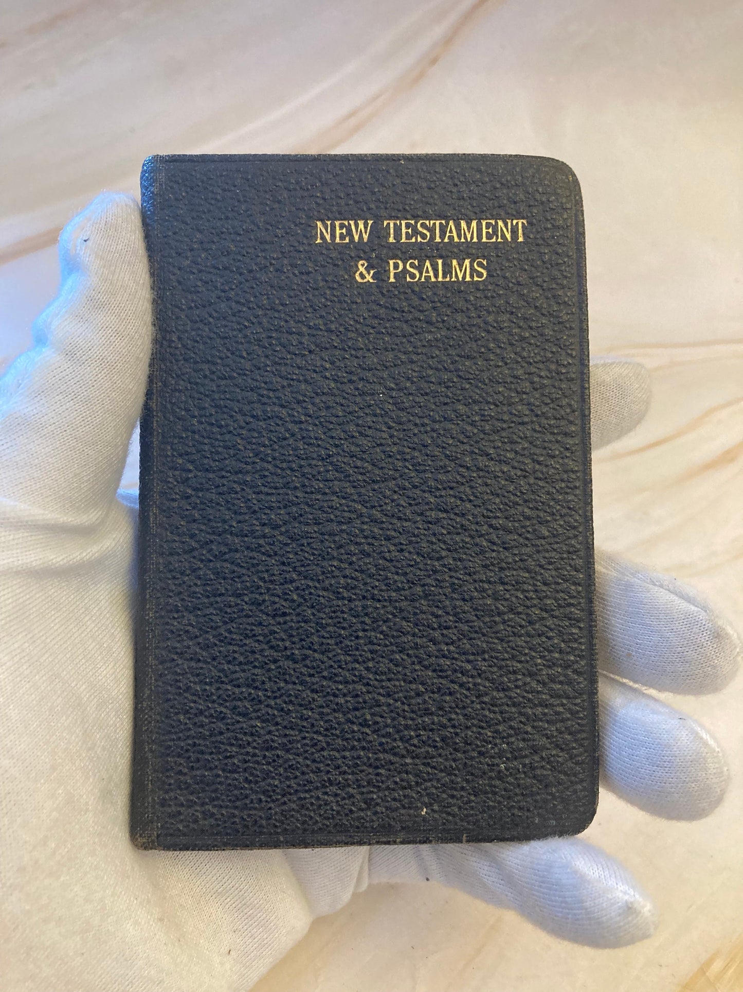 1931 New Testament Bible Vintage Christian Bible Pocket Bible Antique - (Ref x343)