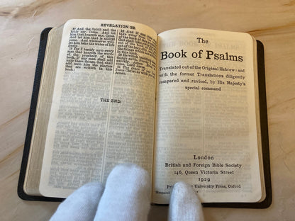 1931 New Testament Bible Vintage Christian Bible Pocket Bible Antique - (Ref x343)