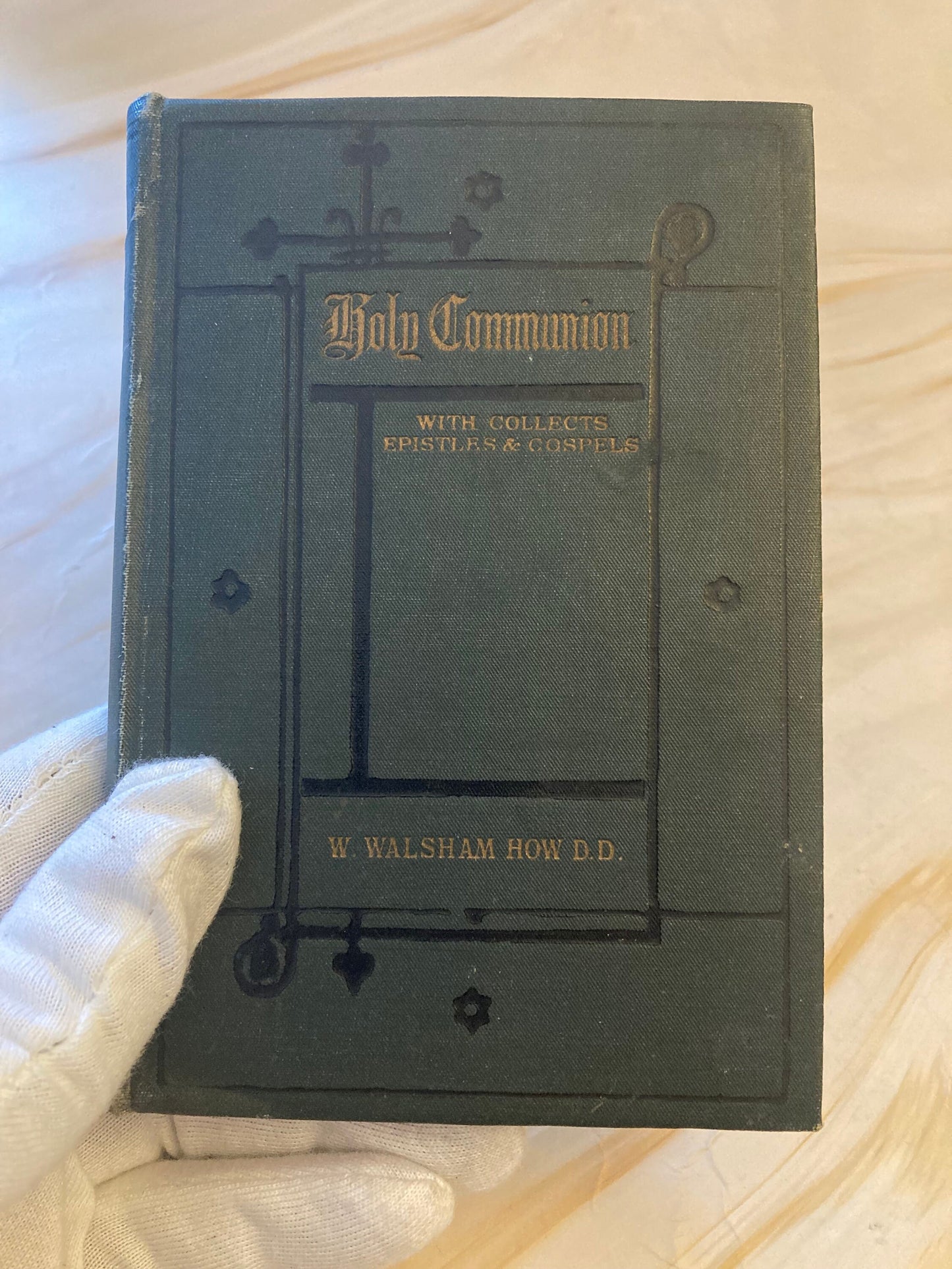 1920 Antique Holy Communion Book Epistles & Gospels Vintage Christian Prayer Book - (Ref x339)