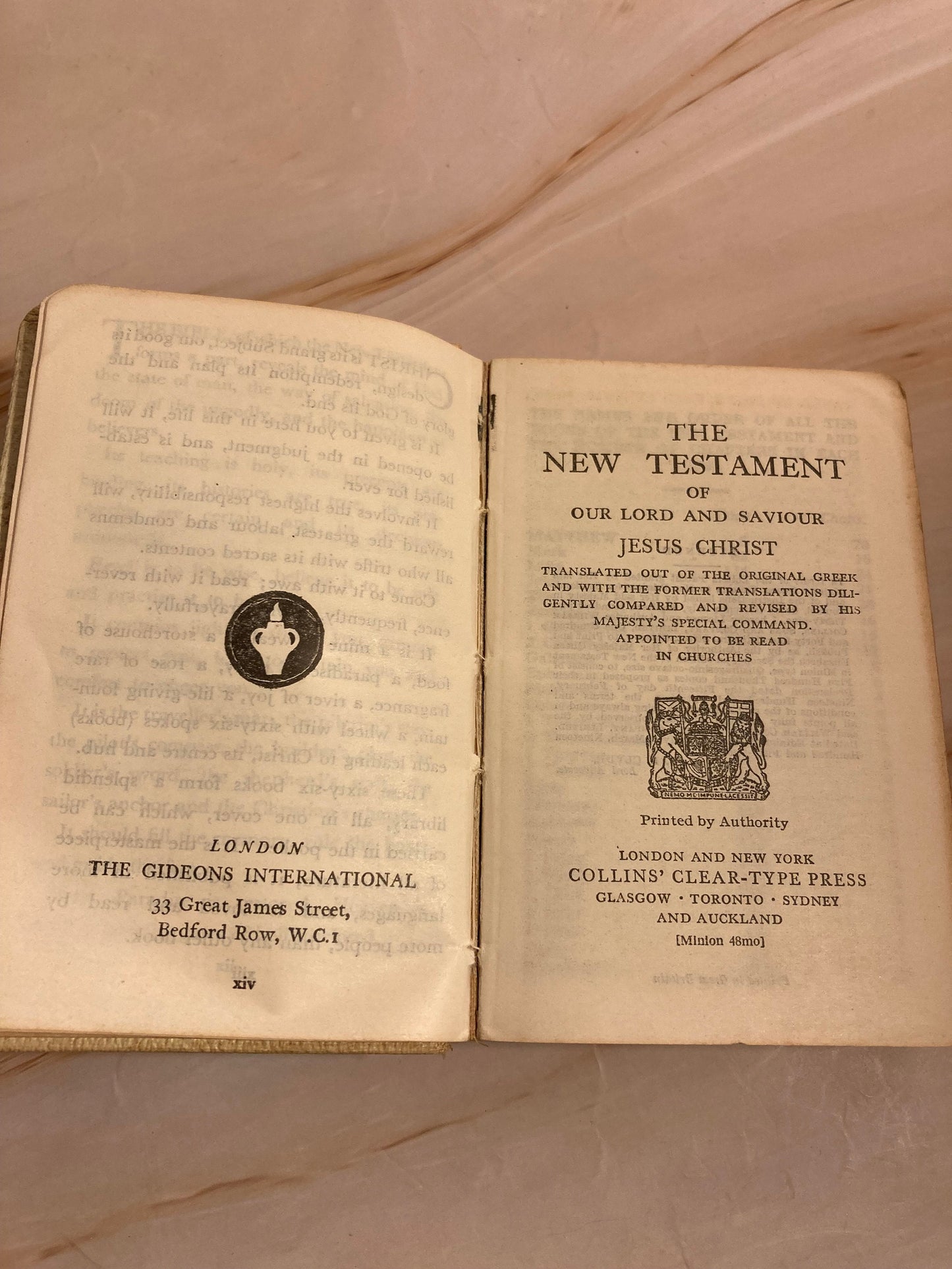 Vintage Gideon Nurse Pocket Bible New Testament and Psalms - (Ref x264)