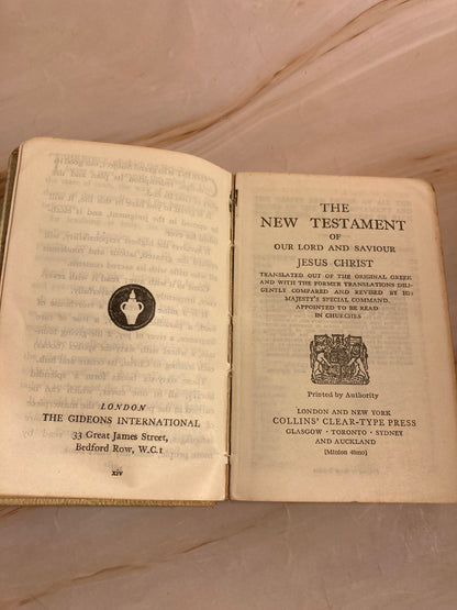 Vintage Gideon Nurse Pocket Bible New Testament and Psalms - (Ref x264)