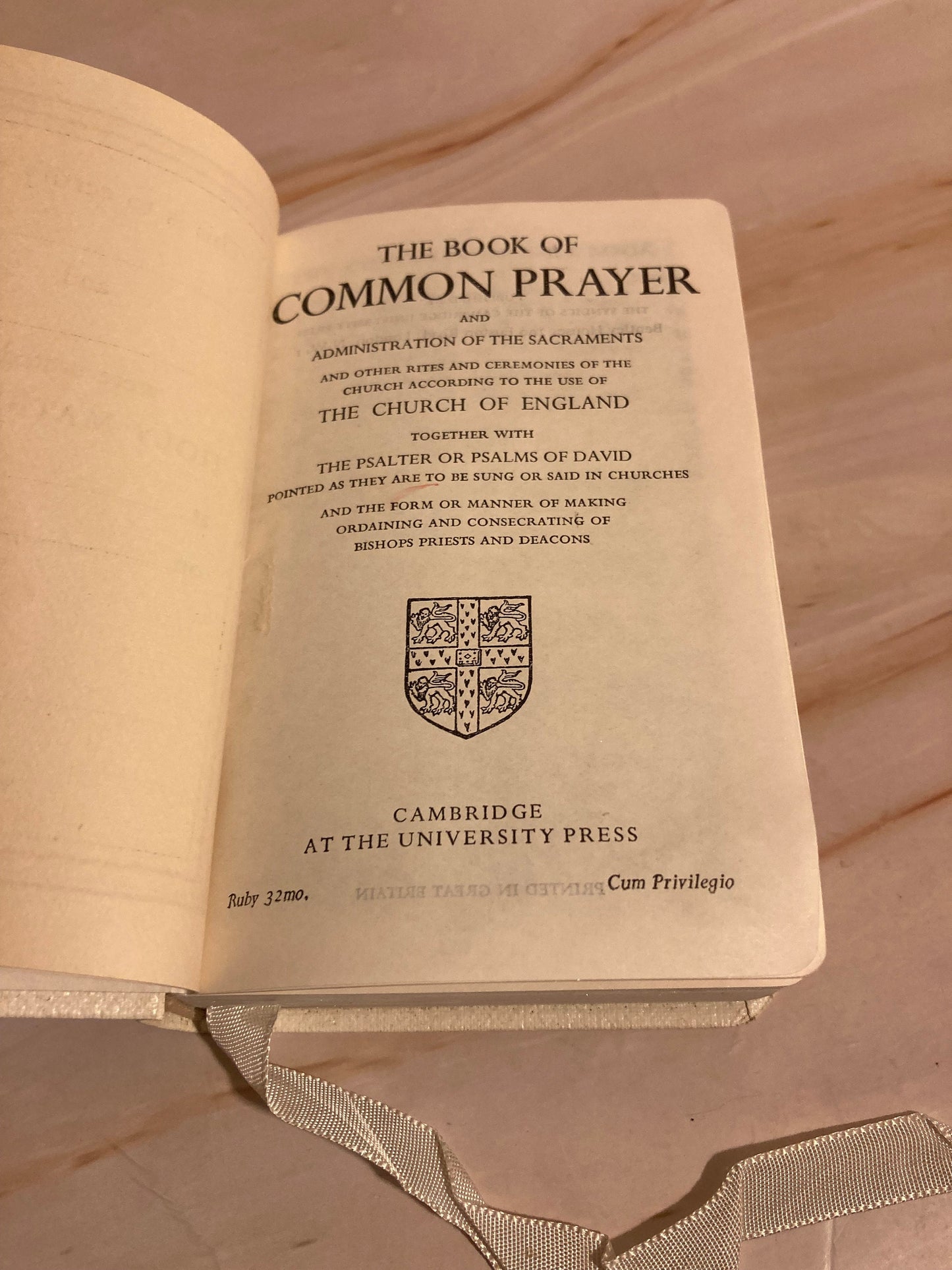 Vintage White Oxford Prayer Book with Case Silver Edges Pocket Christian Gift - Ref x257