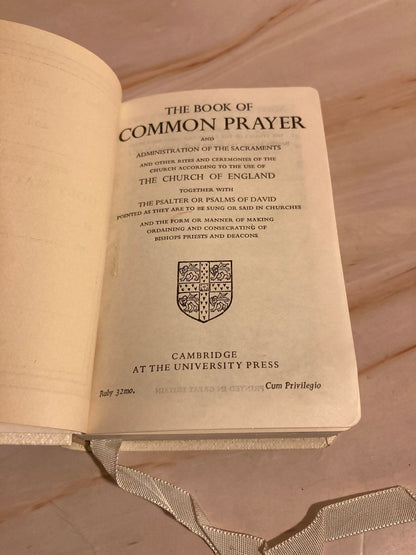 Vintage White Oxford Prayer Book with Case Silver Edges Pocket Christian Gift - Ref x257