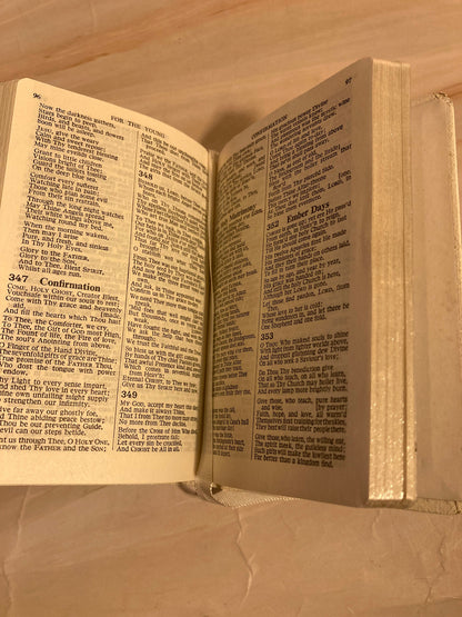 Vintage White Oxford Prayer Book with Case Silver Edges Pocket Christian Gift - Ref x257
