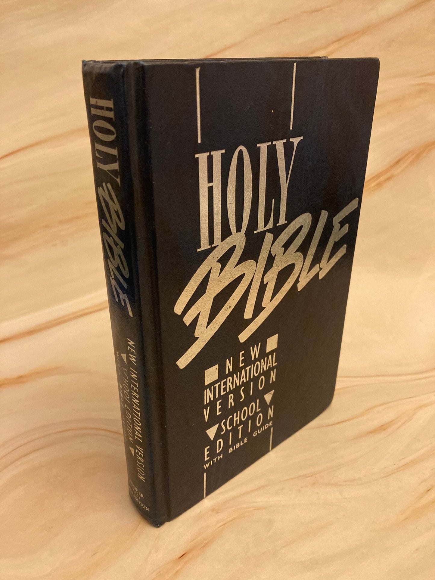 NIV Holy Bible – 1989 Edition – Hardcover – Vintage Christian Bible - Ref x246