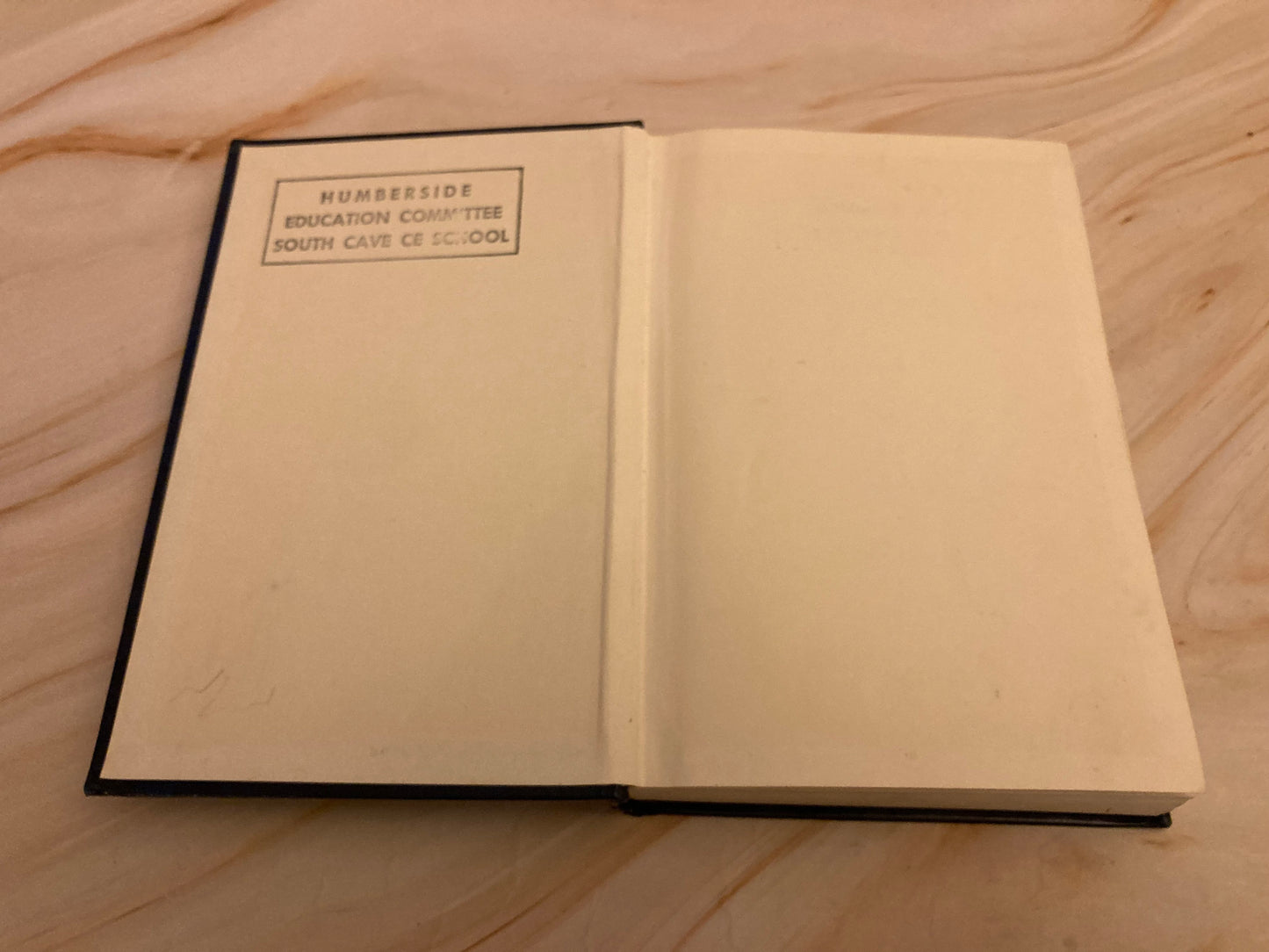 NIV Holy Bible – 1989 Edition – Hardcover – Vintage Christian Bible - Ref x246