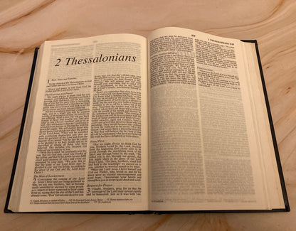 NIV Holy Bible – 1989 Edition – Hardcover – Vintage Christian Bible - Ref x246