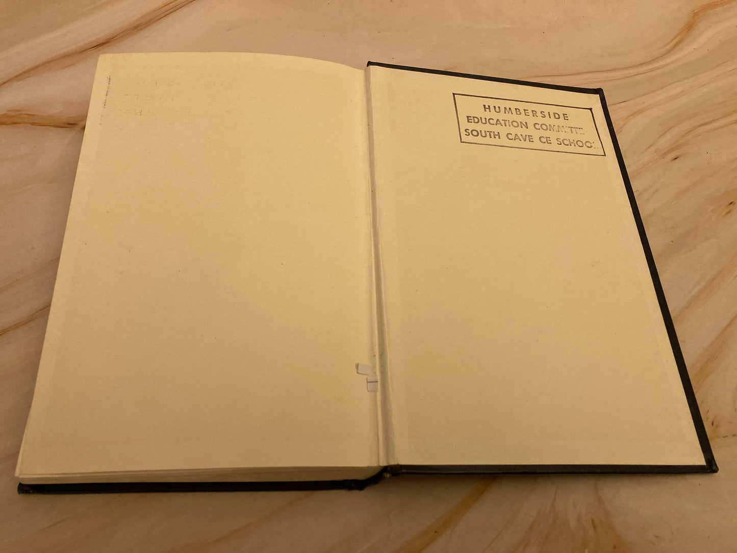 NIV Holy Bible – 1989 Edition – Hardcover – Vintage Christian Bible - Ref x246