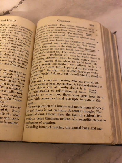 Science and Health with Key to the Scriptures Mary Baker Eddy Vintage Christian Book Religious Study Book - Ref x497