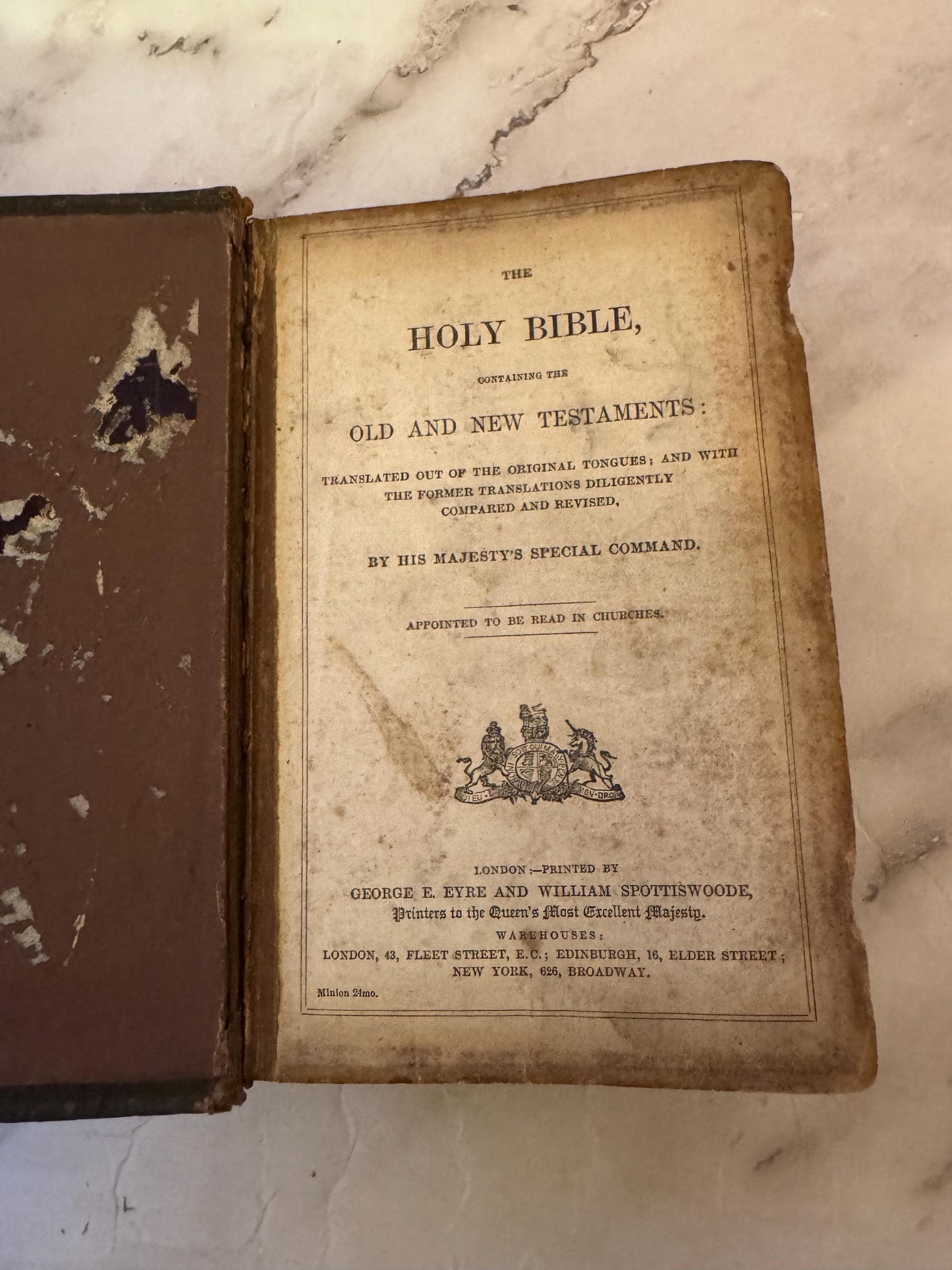 c.1870 Victorian Miniature King James Bible Leather Bound with Original Brass Clasps - Ref x725