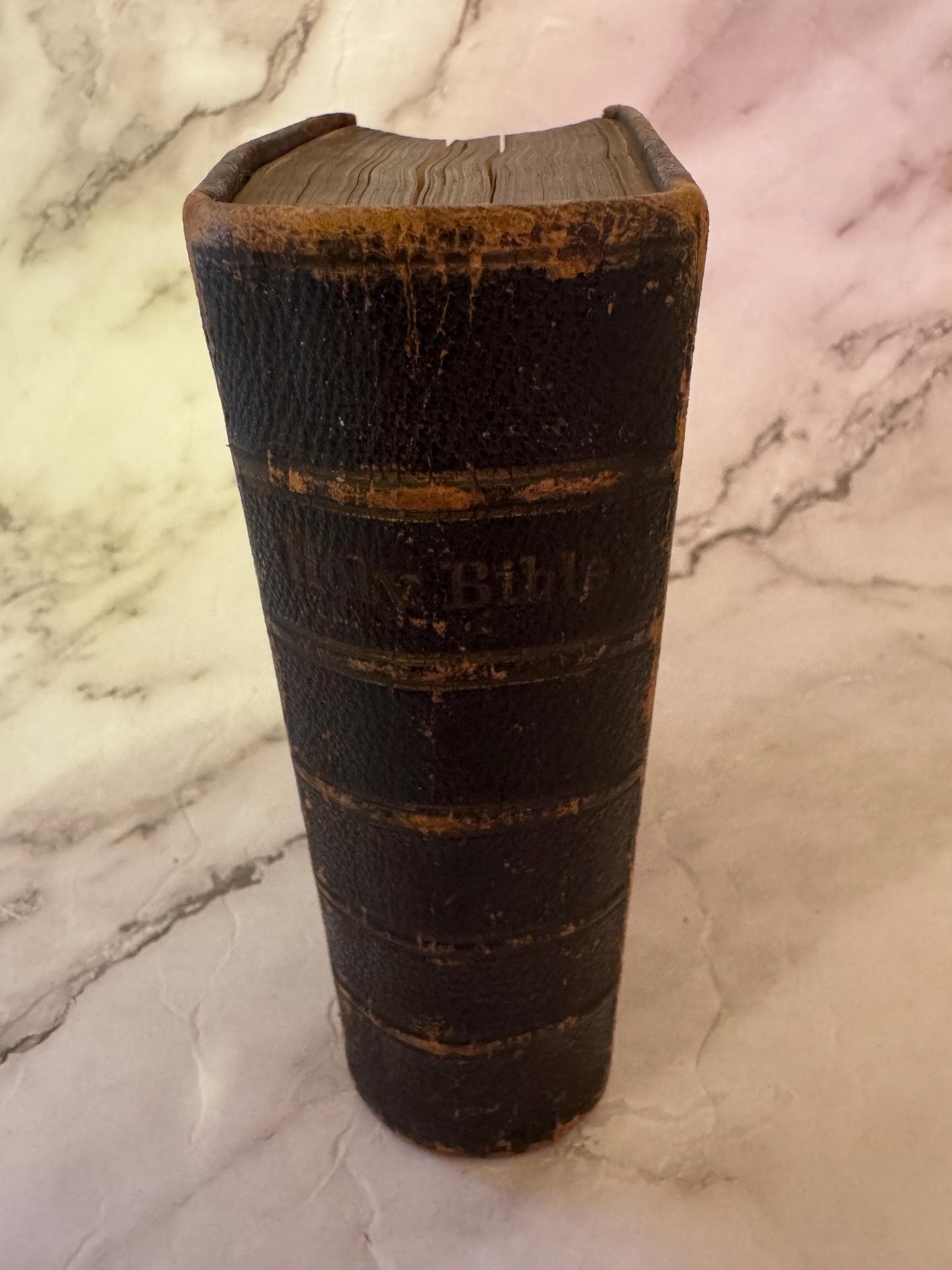 c.1870 Victorian Miniature King James Bible Leather Bound with Original Brass Clasps - Ref x725