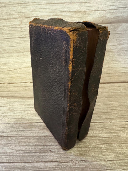 c1800s Antique Holy Bible Oxford University Press Leather Bound Victorian Bible Red Edges - Ref x721