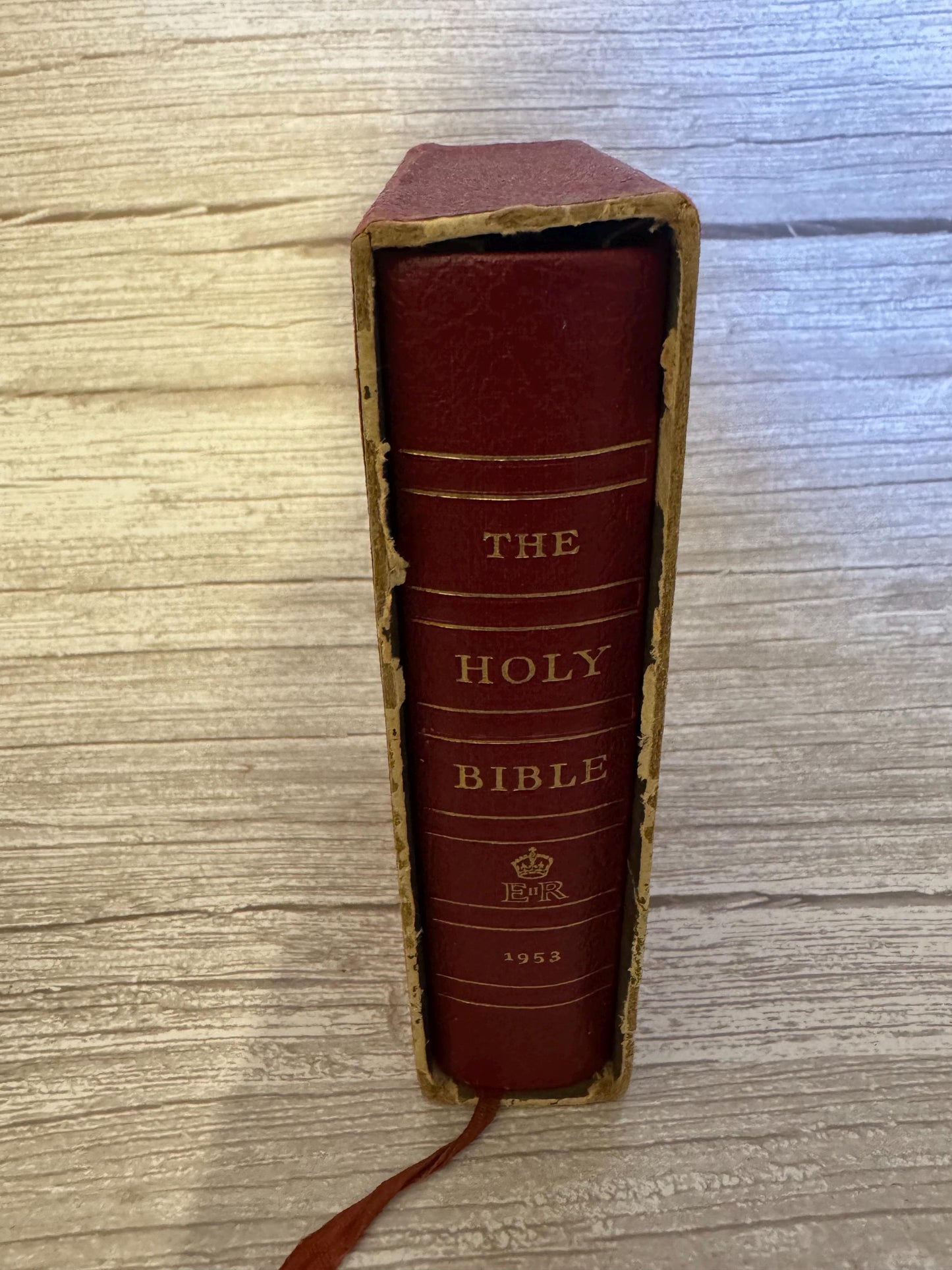 1953 Oxford Miniature Coronation Bible – Queen Elizabeth II Ruby 32mo with Original Box - Ref x713
