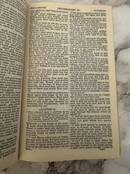 1905 Holy Bible KJV Miniature Leather Bound Bible SPCK Eyre & Spottiswoode Antique Pocket Bible - Ref X679