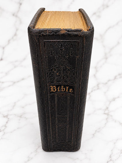 C. 1820 Holy Bible Cathedral Binding Leather Bound Illustrated Bible - Ref X677