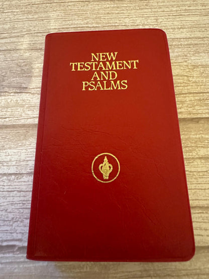 1983 Vintage Gideons New Testament Bible and Psalms NIV Red Pocket Bible - Ref x769
