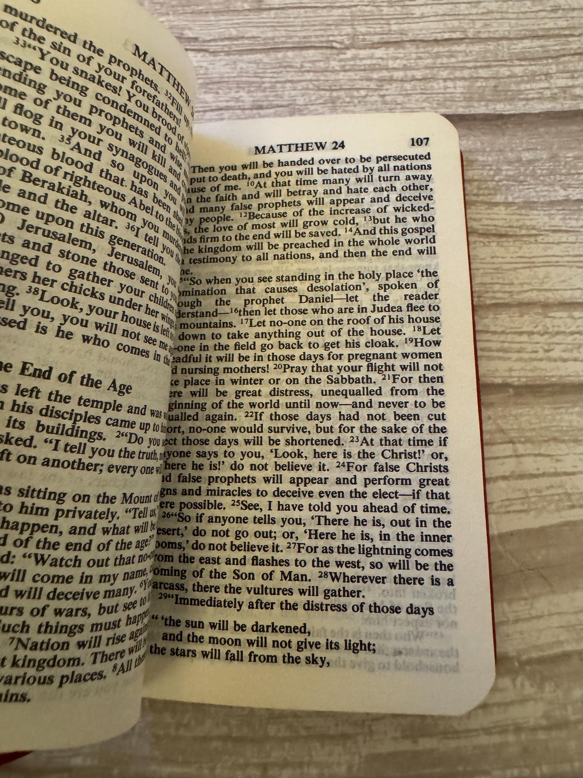 1983 Vintage Gideons New Testament Bible and Psalms NIV Red Pocket Bible - Ref x769