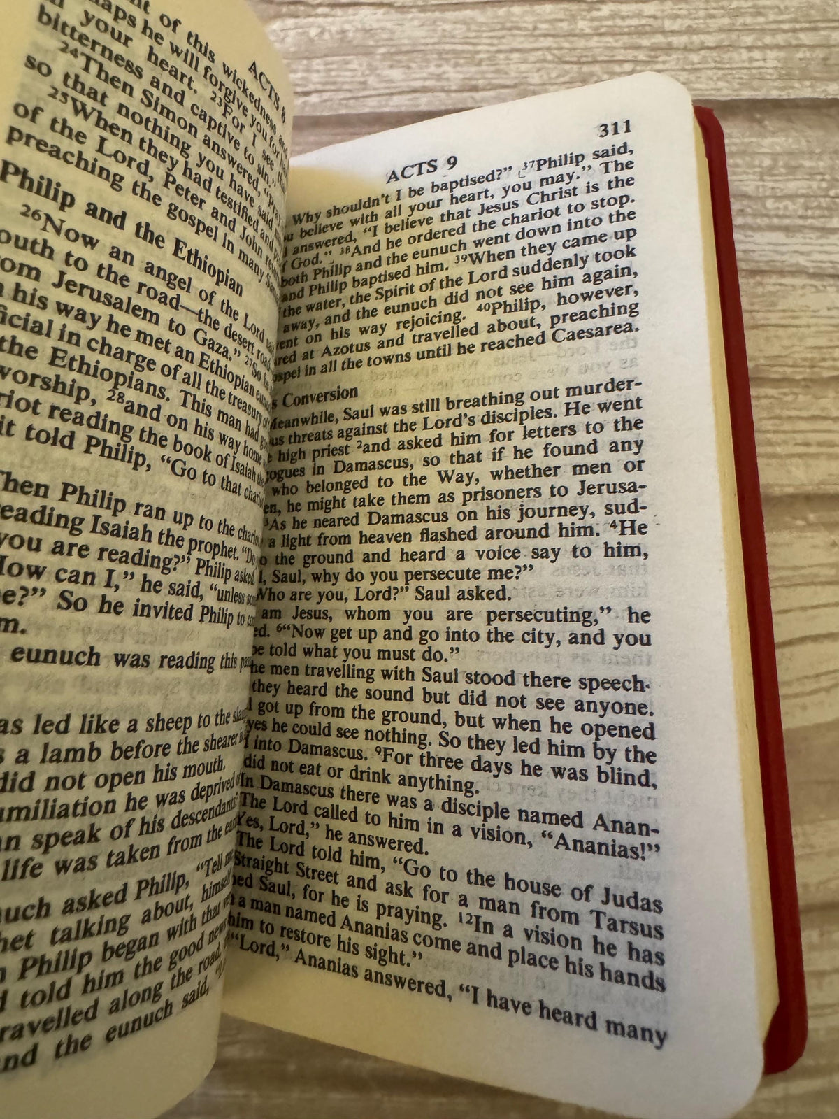 1983 Vintage Gideons New Testament Bible and Psalms NIV Red Pocket Bible - Ref x769