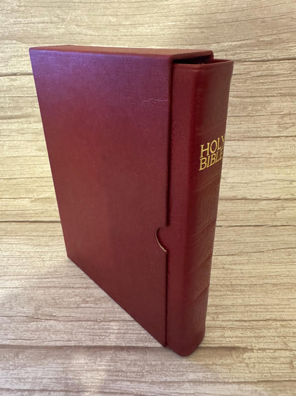 1988 Vintage Burgundy Gideons Holy Bible NIV Old & New Testament with Slipcase - Ref x768
