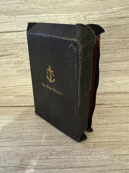 Antique Holy Bible Old & New Testaments Full Yapp Leather KJV Illustrated Reference Bible - Ref x765
