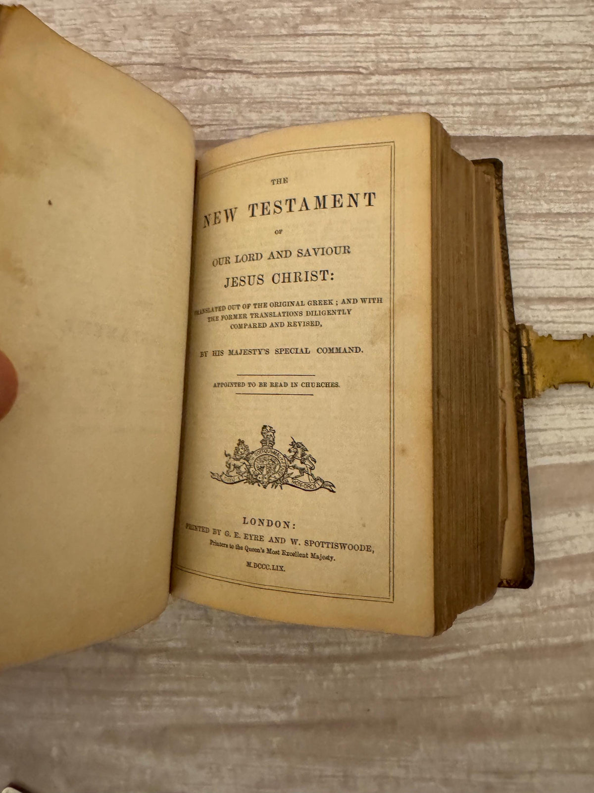 1859 Antique New Testament Bible & Book of Common Prayer Ornate Brass Clasp - Ref x758