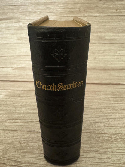 1867 Antique New Testament Bible and Book of Common Prayer with Clasp, Gothic Leather Binding - Ref x752