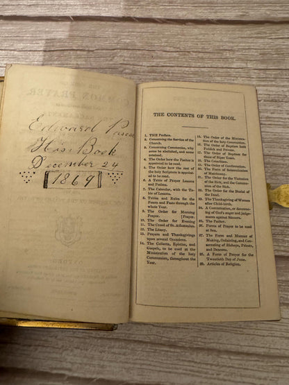 1867 Antique New Testament Bible and Book of Common Prayer with Clasp, Gothic Leather Binding - Ref x752