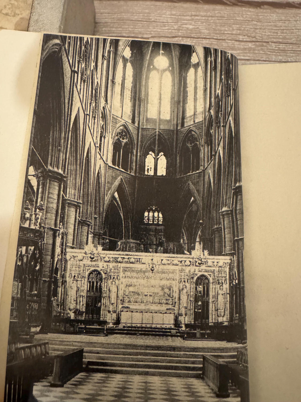 1953 Queen Elizabeth II Coronation Holy Bible KJV – Royal Commemorative Bible with Original Box - Ref x751