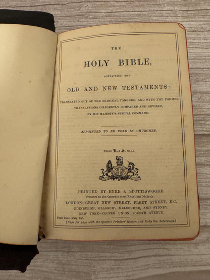 899 Antique Holy Bible KJV – Victorian Yapp Leather Bible – Illustrated Teachers Edition - Ref x750