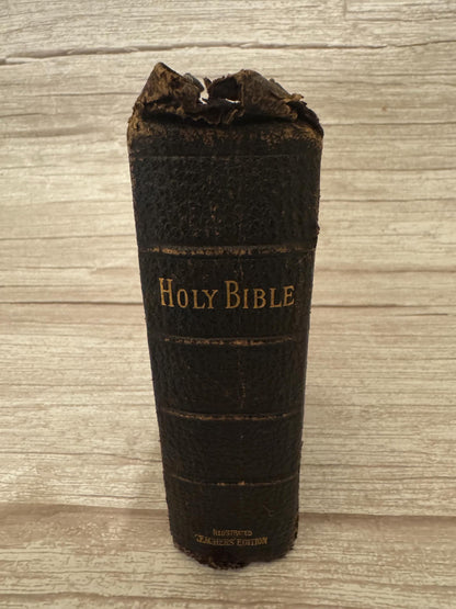899 Antique Holy Bible KJV – Victorian Yapp Leather Bible – Illustrated Teachers Edition - Ref x750