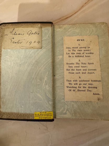 c.1910 Antique Book of Common Prayer, Hymns Ancient and Modern, Church of England Leather Prayer Book - Ref X650