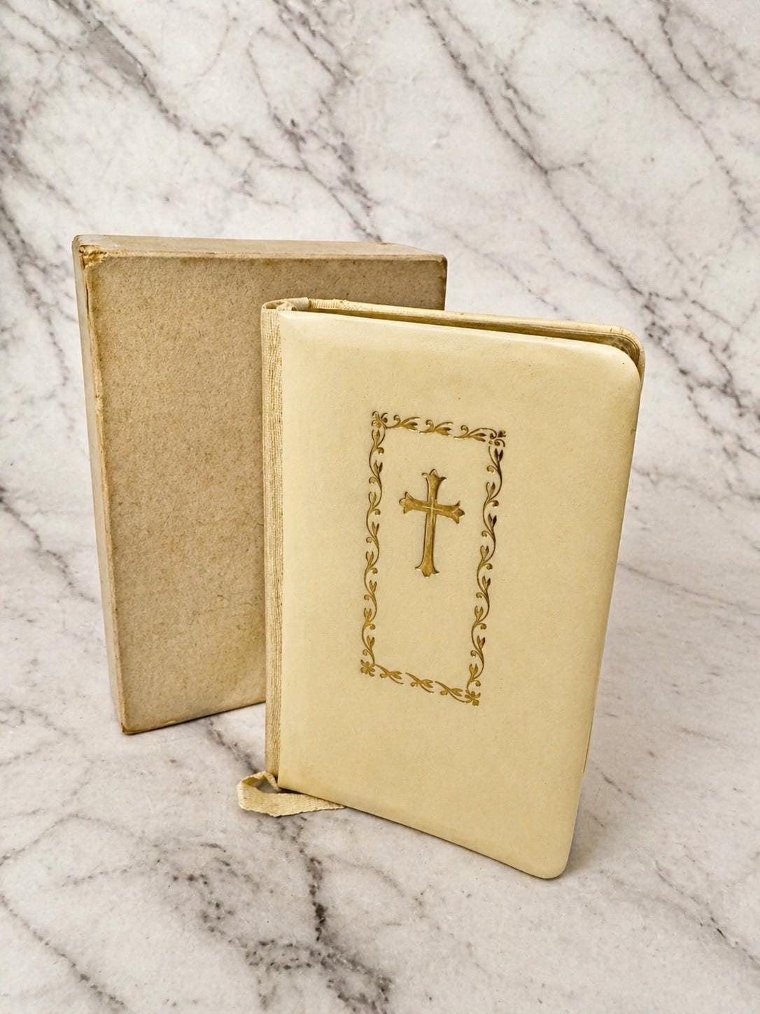 1941 Book of Common Prayer – Church of England Pocket Edition with Case – Vintage Christian Gift - Ref X634