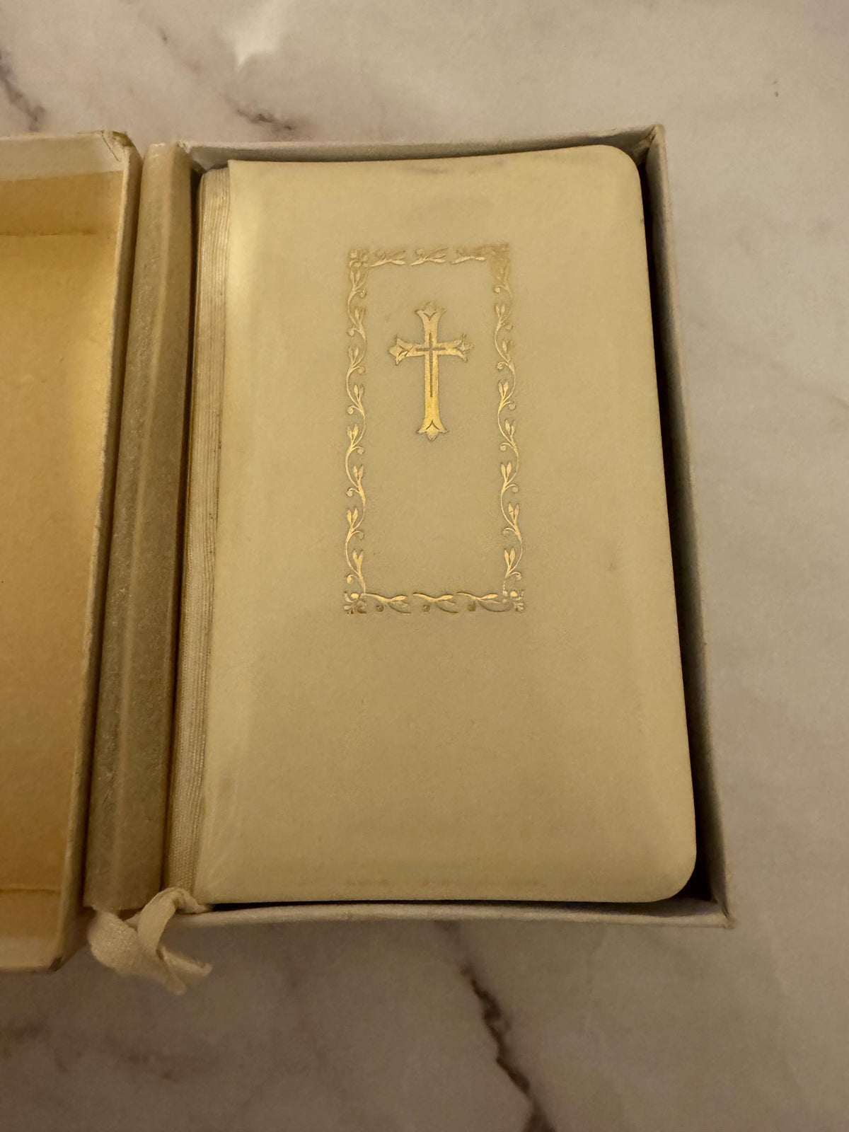 1941 Book of Common Prayer – Church of England Pocket Edition with Case – Vintage Christian Gift - Ref X634